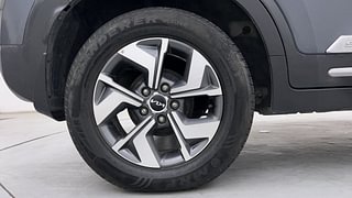 Used 2021 Kia Sonet HTX 1.0 iMT Petrol Manual tyres RIGHT REAR TYRE RIM VIEW