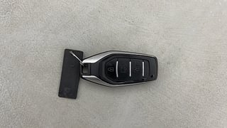 Used 2021 Mahindra XUV500 [2018-2021] W11 AT Diesel Automatic extra CAR KEY VIEW
