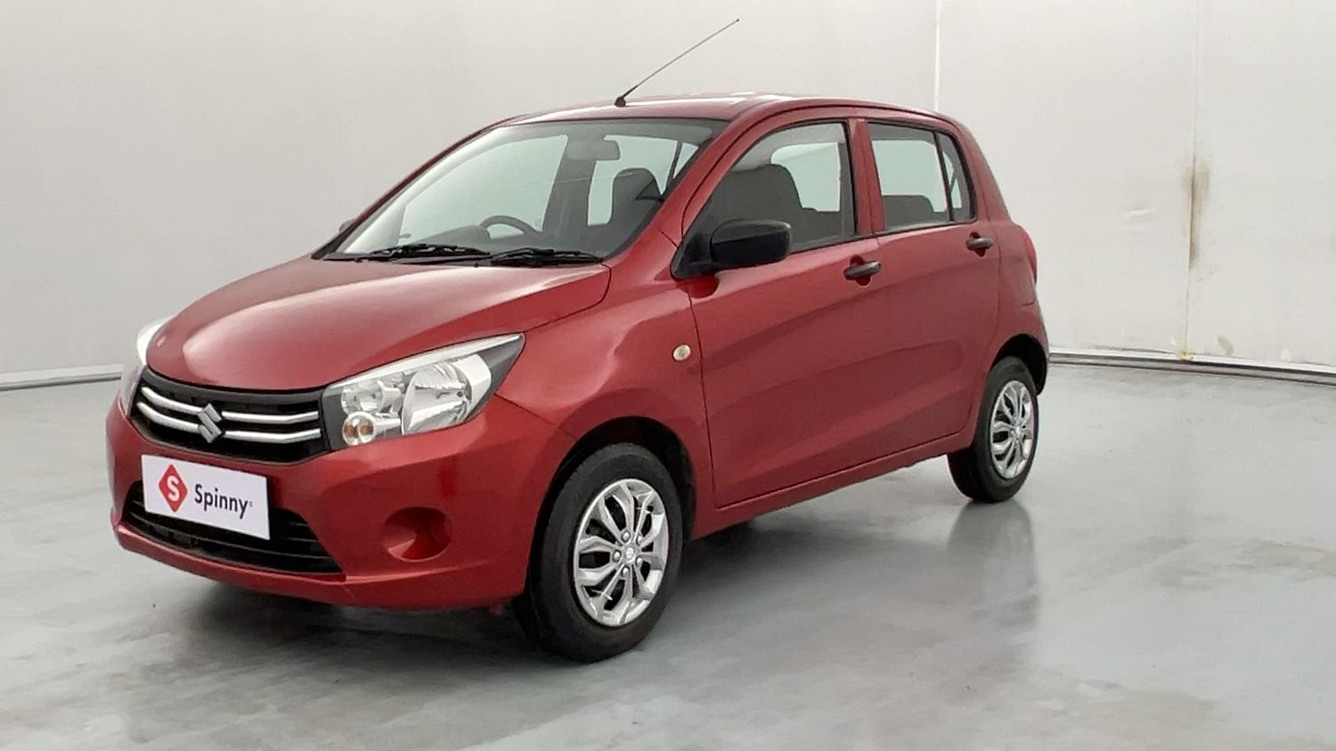 LEFT FRONT CORNER VIEW