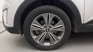 Used 2017 Hyundai Creta [2015-2018] 1.6 SX Plus Auto Petrol Petrol Automatic tyres LEFT FRONT TYRE RIM VIEW