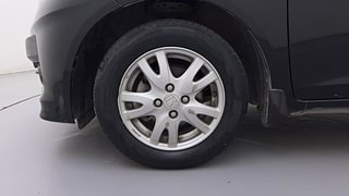 Used 2015 Honda Brio [2011-2016] VX AT Petrol Automatic tyres LEFT FRONT TYRE RIM VIEW