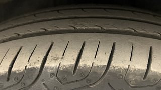 Used 2021 honda Amaze 1.5 V CVT i-DTEC Diesel Automatic tyres RIGHT FRONT TYRE TREAD VIEW