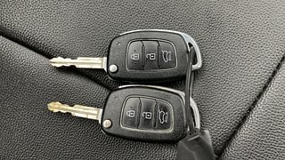 Used 2015 Hyundai Creta [2015-2018] 1.6 S Petrol Petrol Manual extra CAR KEY VIEW