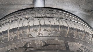 Used 2018 Hyundai New Santro 1.1 Sportz AMT Petrol Automatic tyres RIGHT REAR TYRE TREAD VIEW