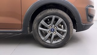 Used 2020 Ford Freestyle [2017-2021] Titanium Plus 1.2 Ti-VCT Petrol Manual tyres RIGHT FRONT TYRE RIM VIEW