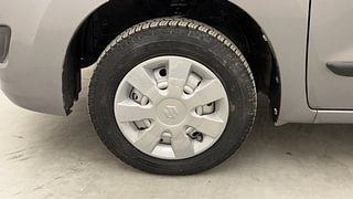 Used 2014 Maruti Suzuki Wagon R 1.0 [2013-2019] LXi CNG Petrol+cng Manual tyres LEFT FRONT TYRE RIM VIEW