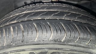 Used 2021 Honda Amaze [2018-2021] 1.2 VX i-VTEC Petrol Manual tyres RIGHT FRONT TYRE TREAD VIEW