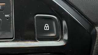 Used 2019 Datsun Redi-GO [2015-2019] S Petrol Manual top_features Central locking