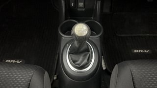 Used 2017 Honda BR-V [2016-2020] S MT Petrol Petrol Manual interior GEAR  KNOB VIEW