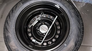 Used 2015 Honda Brio [2011-2016] VX AT Petrol Automatic tyres SPARE TYRE VIEW