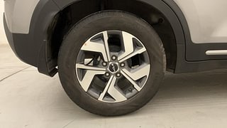 Used 2021 Kia Sonet HTX 1.0 iMT Petrol Manual tyres RIGHT REAR TYRE RIM VIEW