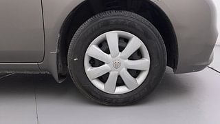 Used 2013 Nissan Sunny [2011-2014] XL Petrol Manual tyres RIGHT FRONT TYRE RIM VIEW