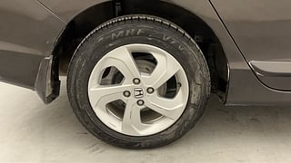 Used 2014 Honda City V Petrol Manual tyres RIGHT REAR TYRE RIM VIEW