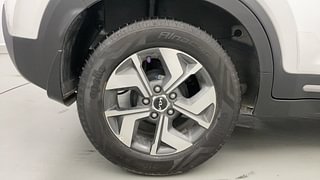 Used 2022 Kia Sonet HTX 1.0 DCT Petrol Automatic tyres RIGHT REAR TYRE RIM VIEW