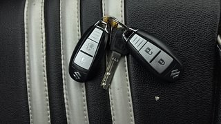 Used 2021 maruti-suzuki Vitara Brezza VXi Petrol Manual extra CAR KEY VIEW
