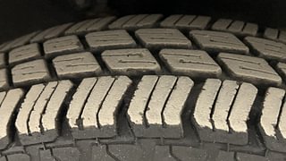 Used 2014 Maruti Suzuki Wagon R 1.0 [2013-2019] LXi CNG Petrol+cng Manual tyres RIGHT FRONT TYRE TREAD VIEW