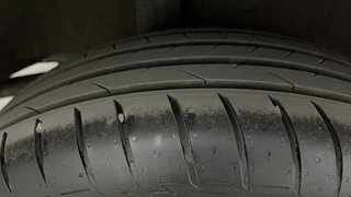 Used 2020 Honda Amaze [2018-2021] 1.2 V i-VTEC Petrol Manual tyres RIGHT REAR TYRE TREAD VIEW