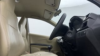 Used 2017 Honda Brio [2017-2018] S MT Petrol Manual interior RIGHT SIDE FRONT DOOR CABIN VIEW