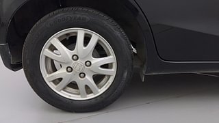 Used 2015 Honda Brio [2011-2016] VX AT Petrol Automatic tyres RIGHT REAR TYRE RIM VIEW