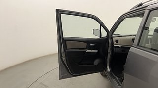 Used 2014 Maruti Suzuki Wagon R 1.0 [2013-2019] LXi CNG Petrol+cng Manual interior LEFT FRONT DOOR OPEN VIEW