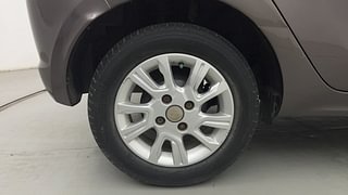 Used 2018 Tata Tiago [2016-2020] Revotron XZA AMT Petrol Automatic tyres RIGHT REAR TYRE RIM VIEW