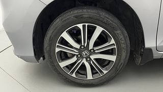 Used 2021 Honda Amaze [2018-2021] 1.2 VX i-VTEC Petrol Manual tyres LEFT FRONT TYRE RIM VIEW
