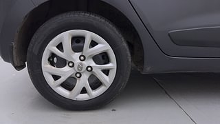 Used 2020 Hyundai Grand i10 Sportz 1.2 Kappa VTVT Petrol Manual tyres RIGHT REAR TYRE RIM VIEW
