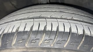 Used 2021 Kia Sonet HTX 1.0 iMT Petrol Manual tyres RIGHT FRONT TYRE TREAD VIEW