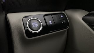 Used 2021 Kia Sonet HTX 1.0 iMT Petrol Manual top_features Keyless start
