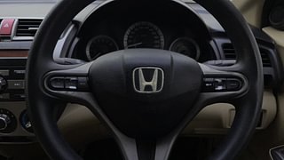 Used 2012 Honda City [2011-2014] 1.5 V MT Petrol Manual top_features Airbags