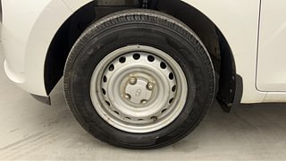 Used 2021 Hyundai New Santro 1.1 Magna Petrol Manual tyres LEFT FRONT TYRE RIM VIEW