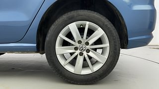 Used 2017 Volkswagen Ameo [2017-2020] Highline Plus 1.5L AT (D) Diesel Automatic tyres LEFT REAR TYRE RIM VIEW