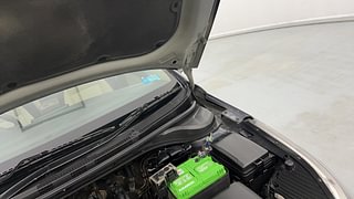 Used 2020 Hyundai Verna SX Petrol Petrol Manual engine ENGINE LEFT SIDE HINGE & APRON VIEW
