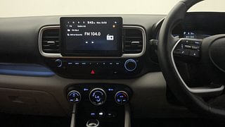 Used 2022 Hyundai Venue SX (O) 1.0 Turbo DCT Petrol Automatic interior MUSIC SYSTEM & AC CONTROL VIEW