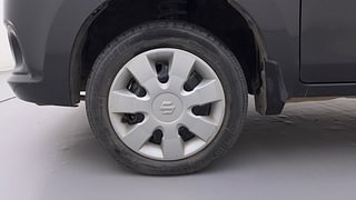 Used 2017 Maruti Suzuki Alto K10 [2014-2019] VXI AMT Petrol Automatic tyres LEFT FRONT TYRE RIM VIEW