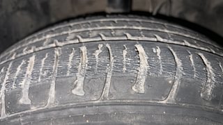 Used 2018 Tata Tiago [2016-2020] Revotron XZA AMT Petrol Automatic tyres RIGHT FRONT TYRE TREAD VIEW