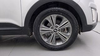Used 2017 Hyundai Creta [2015-2018] 1.6 SX Plus Auto Petrol Petrol Automatic tyres RIGHT FRONT TYRE RIM VIEW