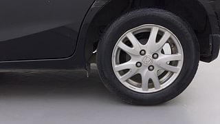 Used 2015 Honda Brio [2011-2016] VX AT Petrol Automatic tyres LEFT REAR TYRE RIM VIEW