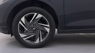 Used 2021 Hyundai New i20 Asta 1.0 Turbo IMT Petrol Manual tyres LEFT FRONT TYRE RIM VIEW