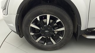 Used 2019 Mahindra XUV500 W11 AT Diesel Automatic tyres LEFT FRONT TYRE RIM VIEW