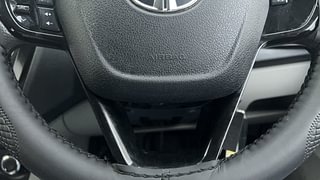Used 2019 Tata Tiago [2016-2020] Revotron XZA AMT Petrol Automatic top_features Airbags