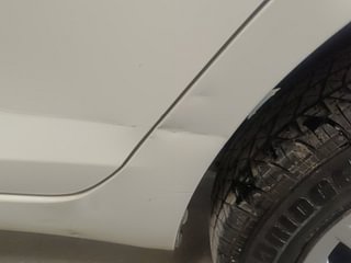 Used 2015 Maruti Suzuki Swift [2011-2017] VXi Petrol Manual dents MINOR SCRATCH