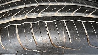 Used 2022 Renault Kiger RXZ MT Petrol Manual tyres RIGHT FRONT TYRE TREAD VIEW