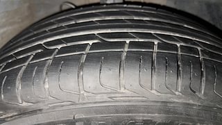 Used 2020 Hyundai Venue [2019-2022] SX Plus 1.0 Turbo DCT Petrol Automatic tyres RIGHT FRONT TYRE TREAD VIEW