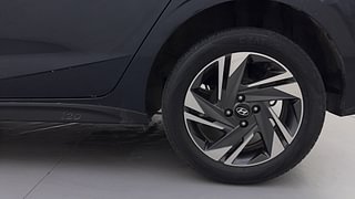Used 2021 Hyundai New i20 Asta 1.0 Turbo IMT Petrol Manual tyres LEFT REAR TYRE RIM VIEW