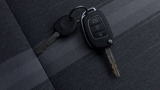 Used 2021 Hyundai Grand i10 Nios Sportz AMT 1.2 Kappa VTVT Petrol Automatic extra CAR KEY VIEW