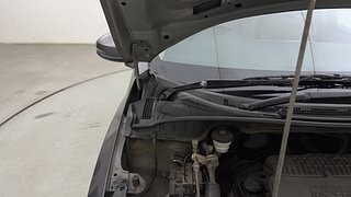 Used 2017 Honda City [2017-2020] V CVT Petrol Automatic engine ENGINE RIGHT SIDE HINGE & APRON VIEW