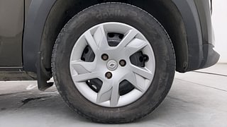 Used 2020 Renault Kwid 1.0L RXT(O) AMT Petrol Automatic tyres RIGHT FRONT TYRE RIM VIEW
