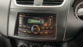 Used 2014 Maruti Suzuki Swift [2011-2017] VXi Petrol Manual top_features Integrated (in-dash) music system