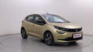 Used 2023 Tata Altroz XZ 1.2 Petrol Manual exterior RIGHT FRONT CORNER VIEW